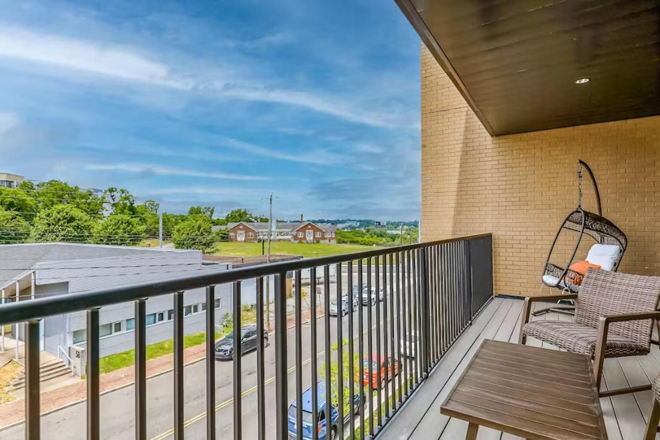 The Muse - Modern 2br With Private Balcony And Rooftop Access Nashville