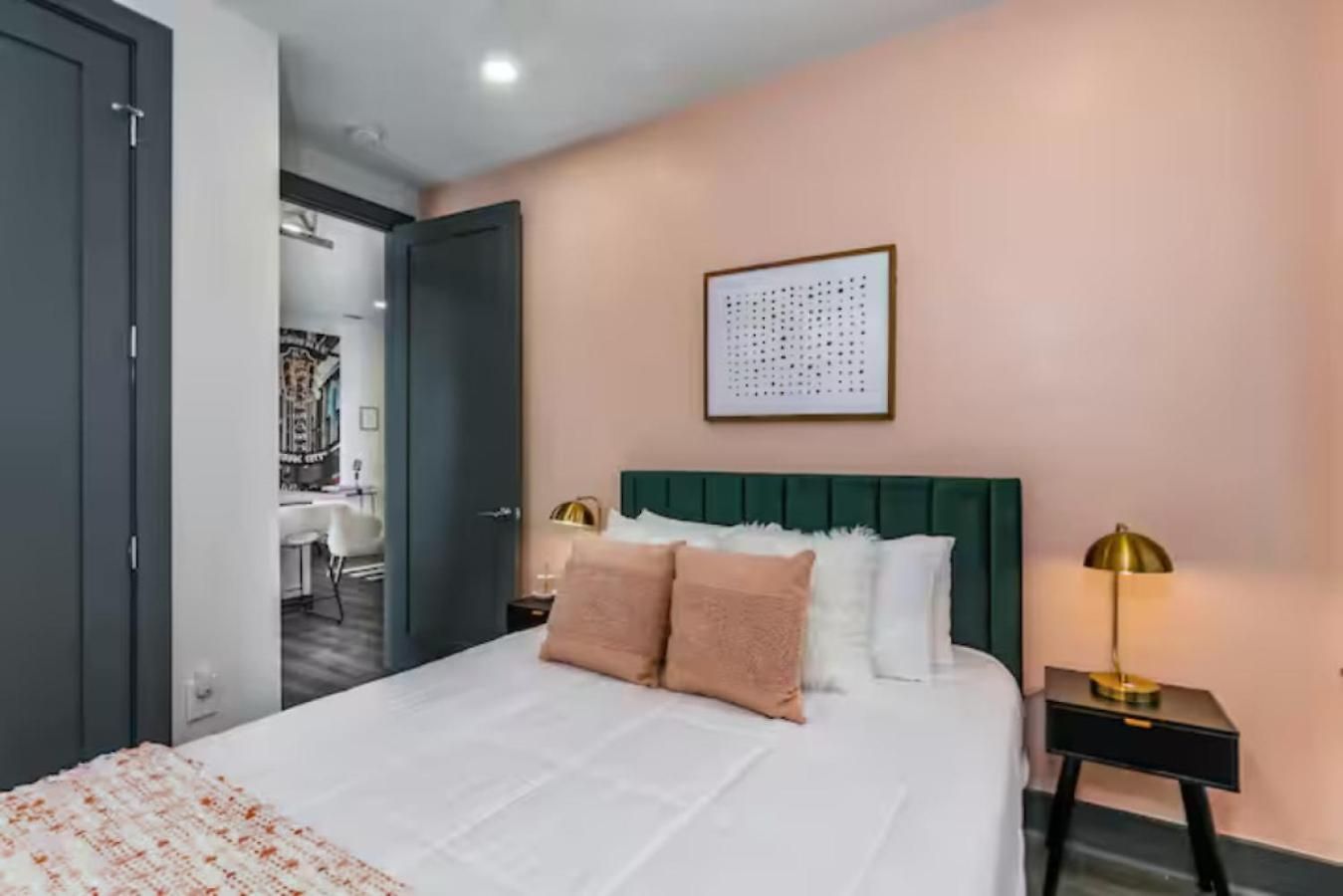 Apartment The Muse - Modern 2br With Private Balcony And Rooftop Access Nashville