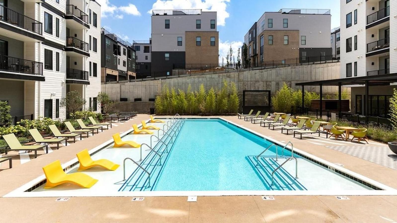 Apartment Landing At Standard Assembly - In South *