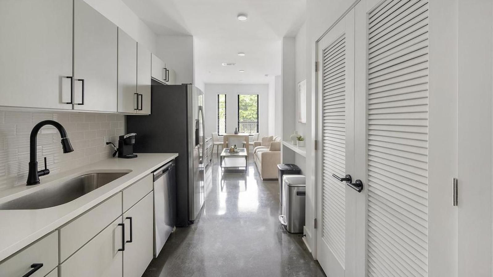 Apartment Landing At Standard Assembly - In South Nashville