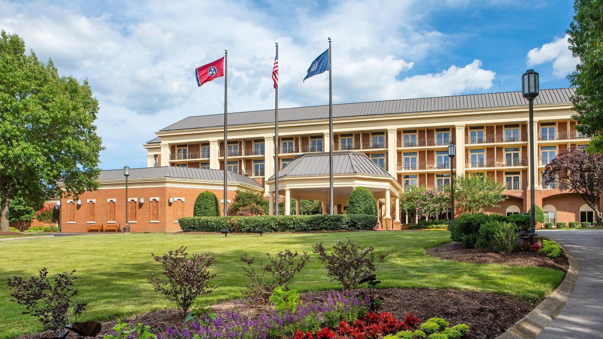 Sheraton Music Airport Hotel
