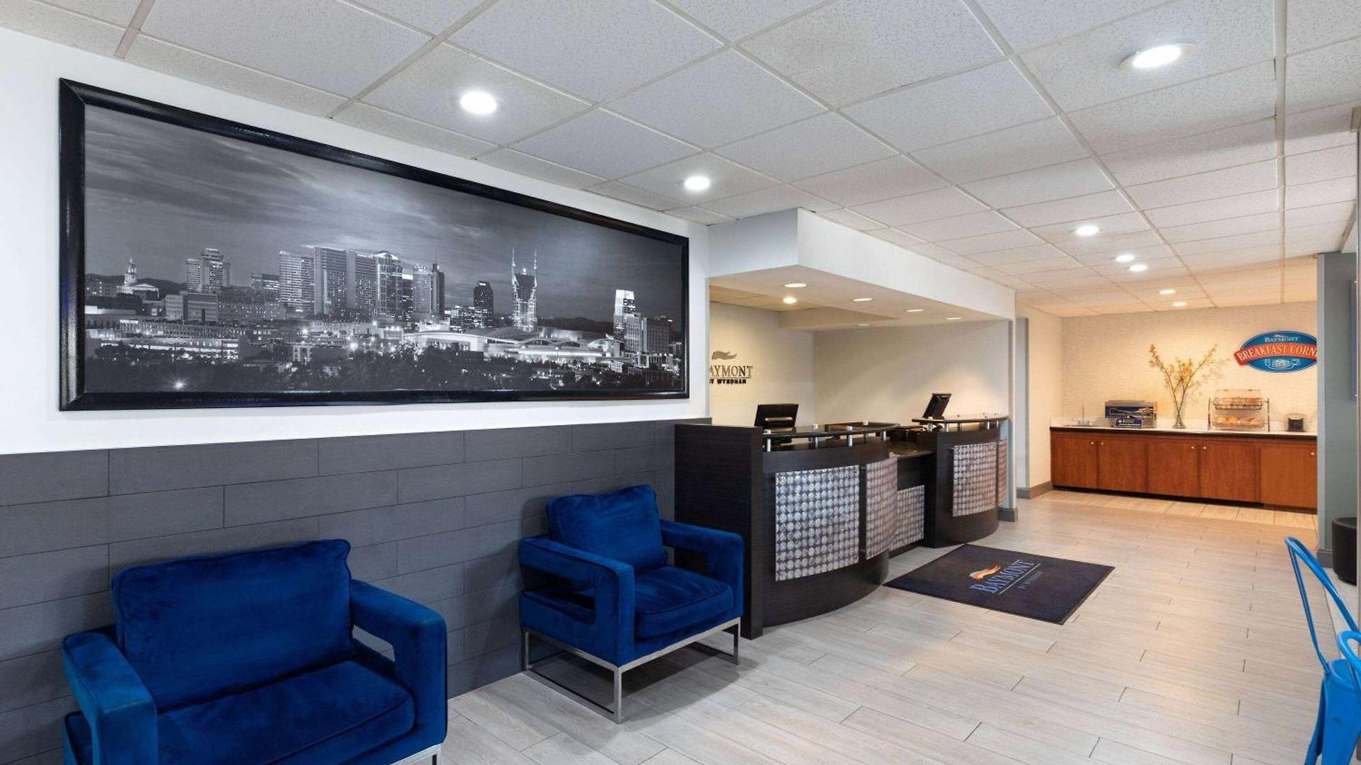 Hotel Baymont By Wyndham Airport Nashville