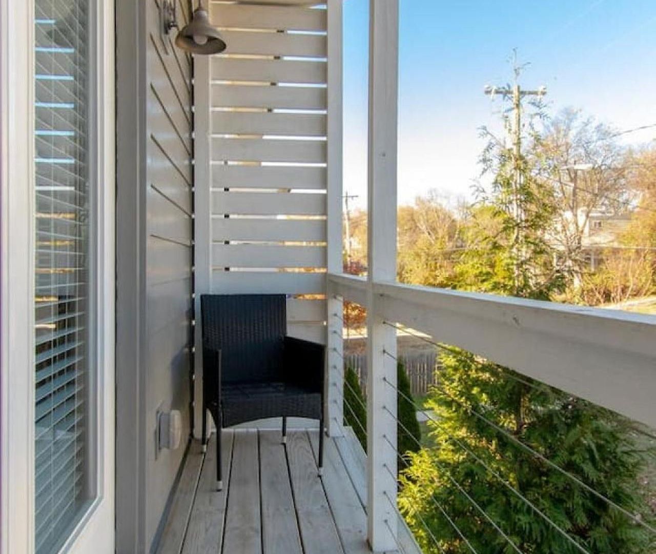 Spectacular Vibes - 5 Stars - Giant Covered Patio Holiday home *