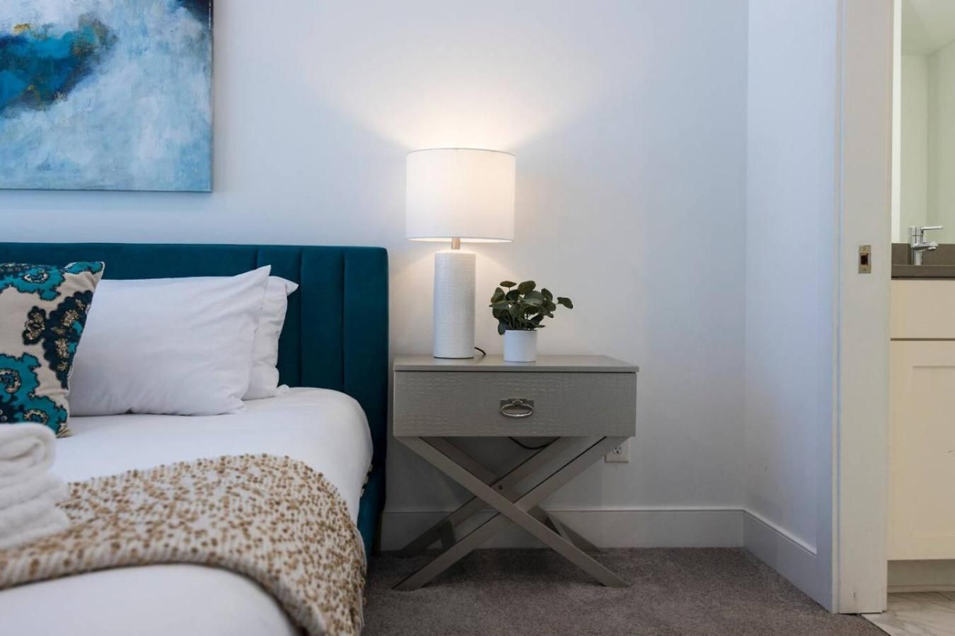 Minutes To Broadway Pet Friendly Escape Holiday home Nashville