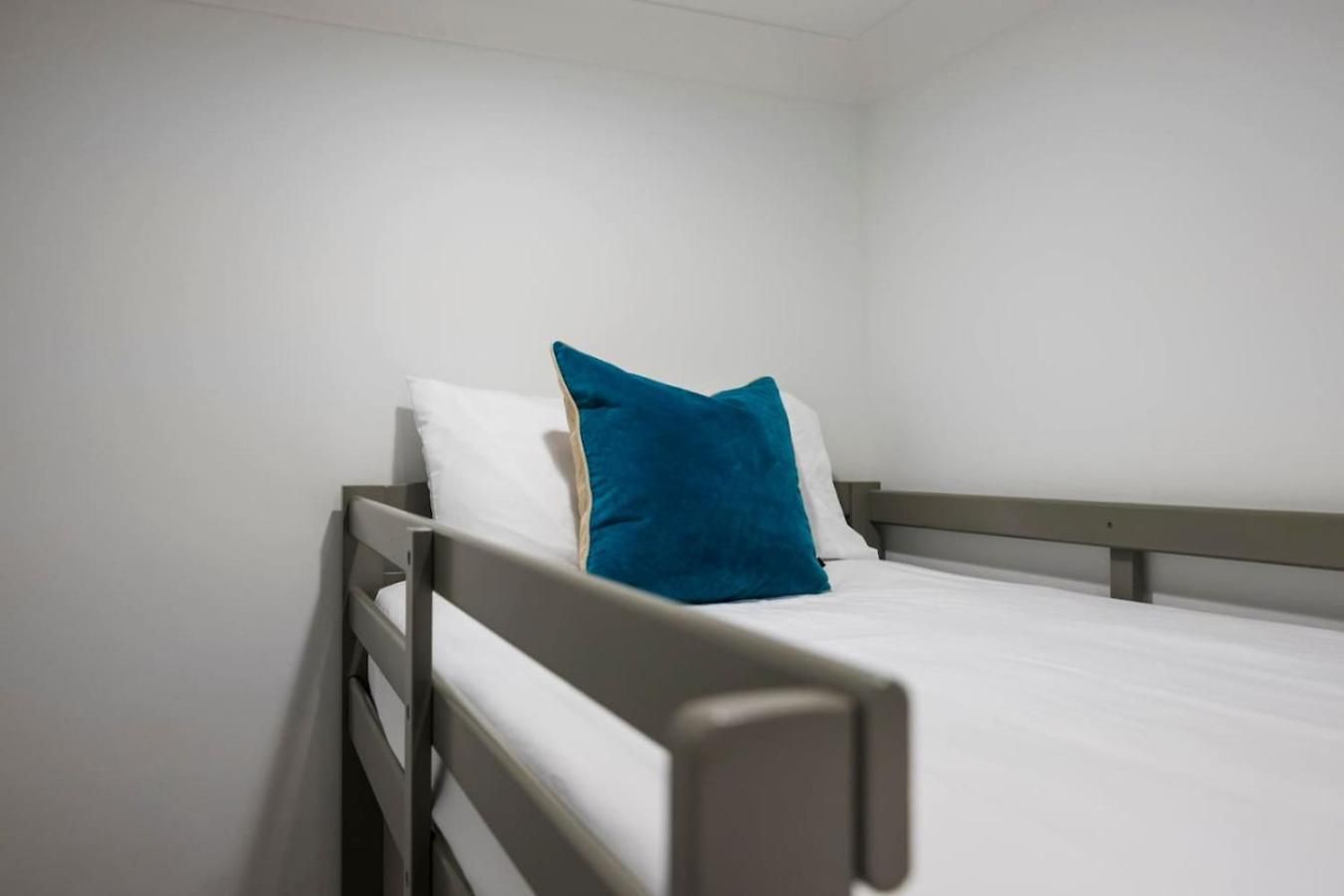 Minutes To Broadway Pet Friendly Escape *
