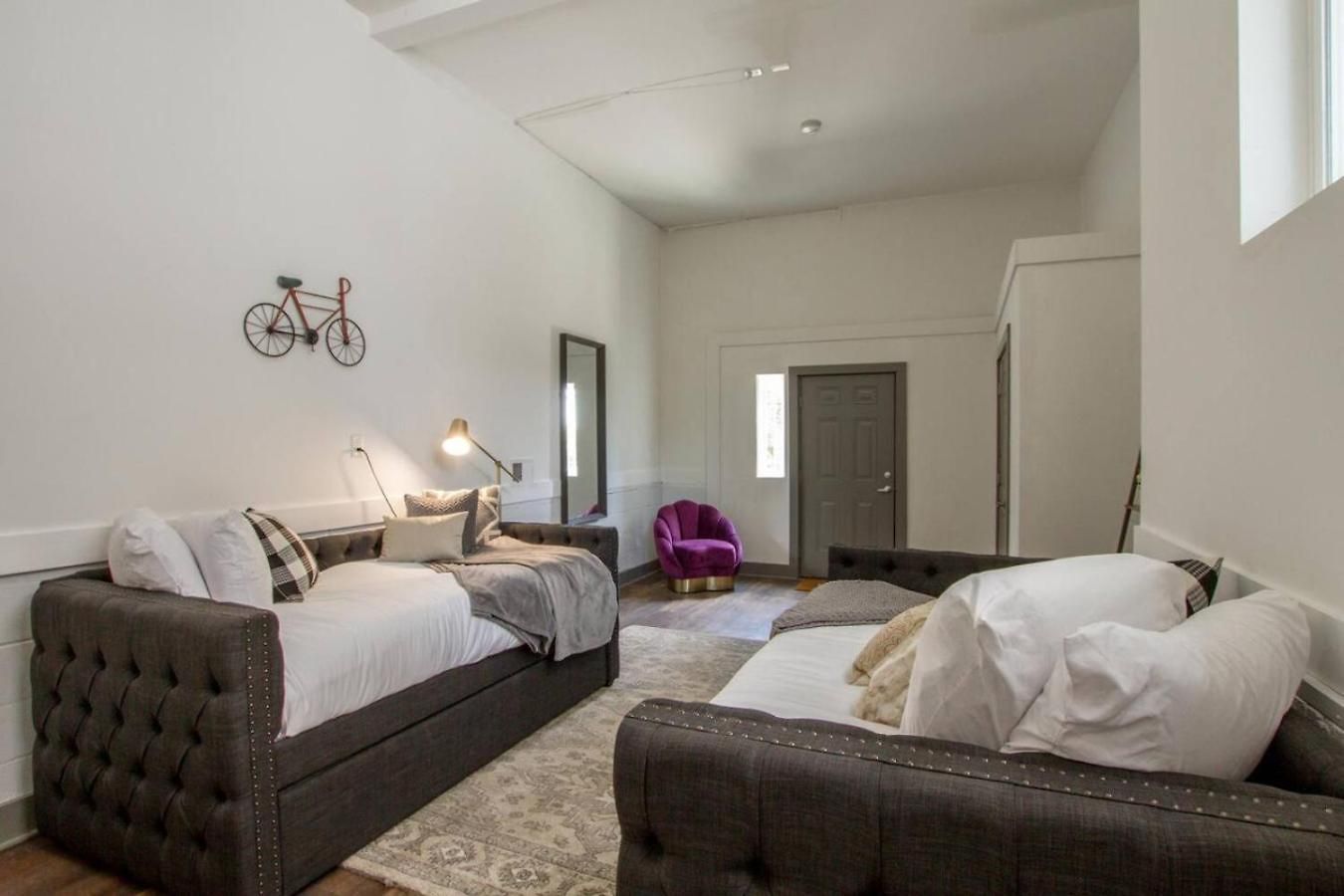 Beautiful Luxury Downtown Private Roofdeck Holiday home