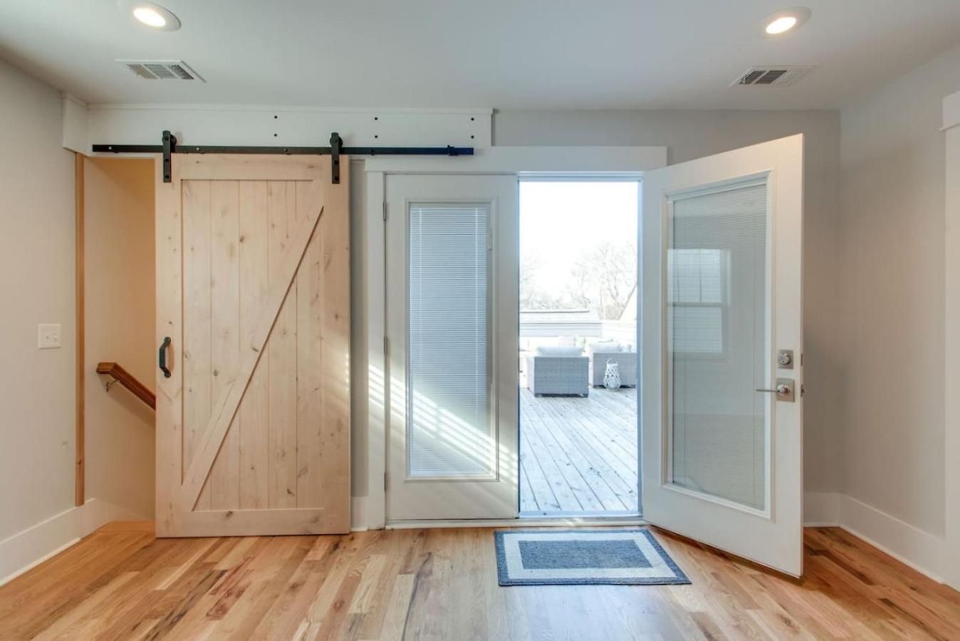East Nash Luxury Four Bedrooms Huge Rooftop Patio