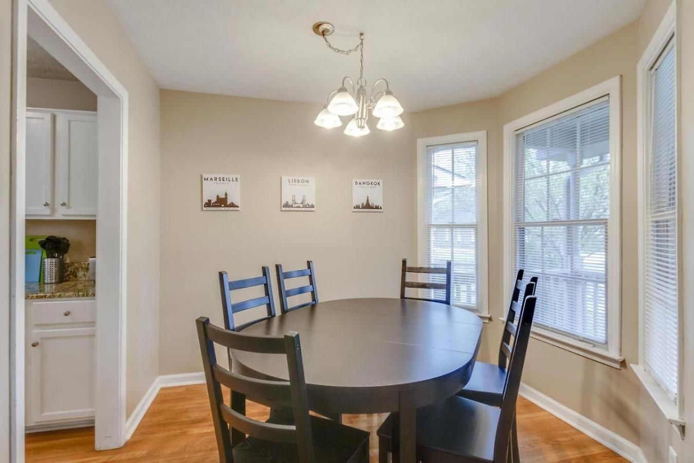 Bright And Fresh Large Backyard Minutes To Broadway Nashville