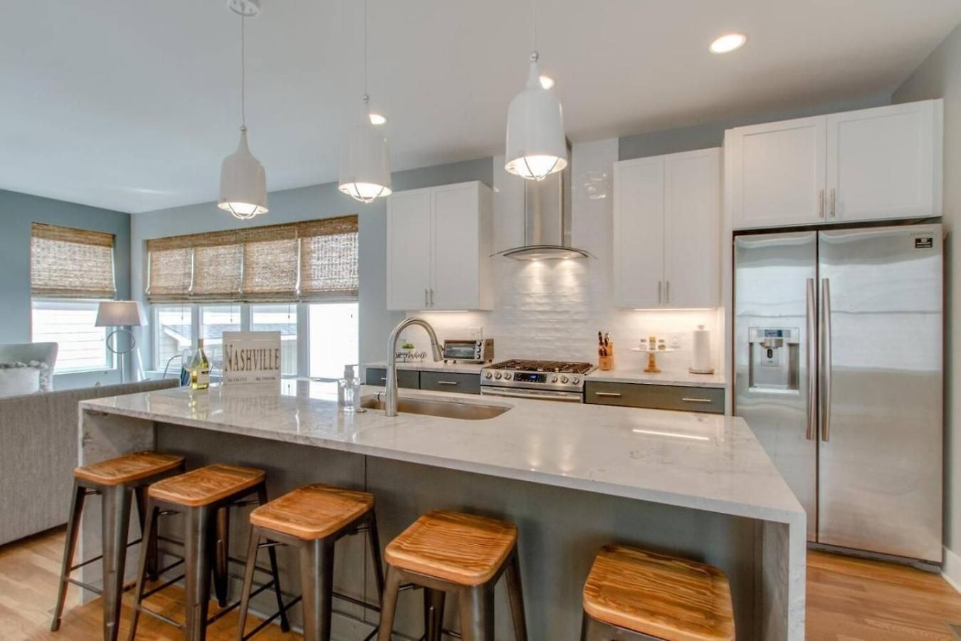Gulch Mega Super Rooftop Premier Location Holiday home *
