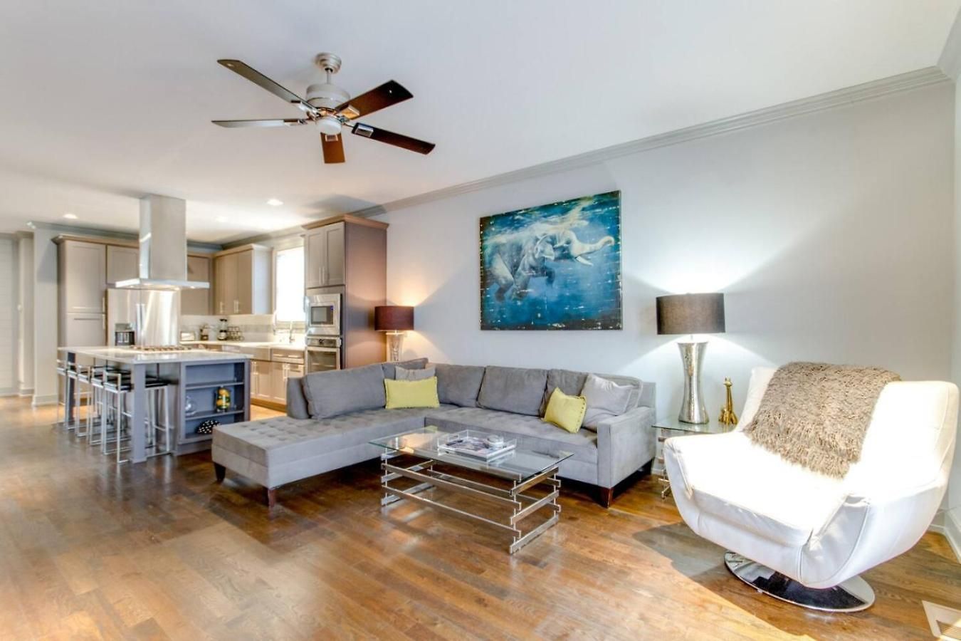 Holiday home Gulch Getaway The Nash Nest Epic Rooftop *