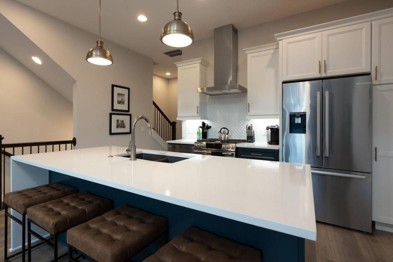 Holiday home Large Royal Townhome Beautiful Design And Rooftop *
