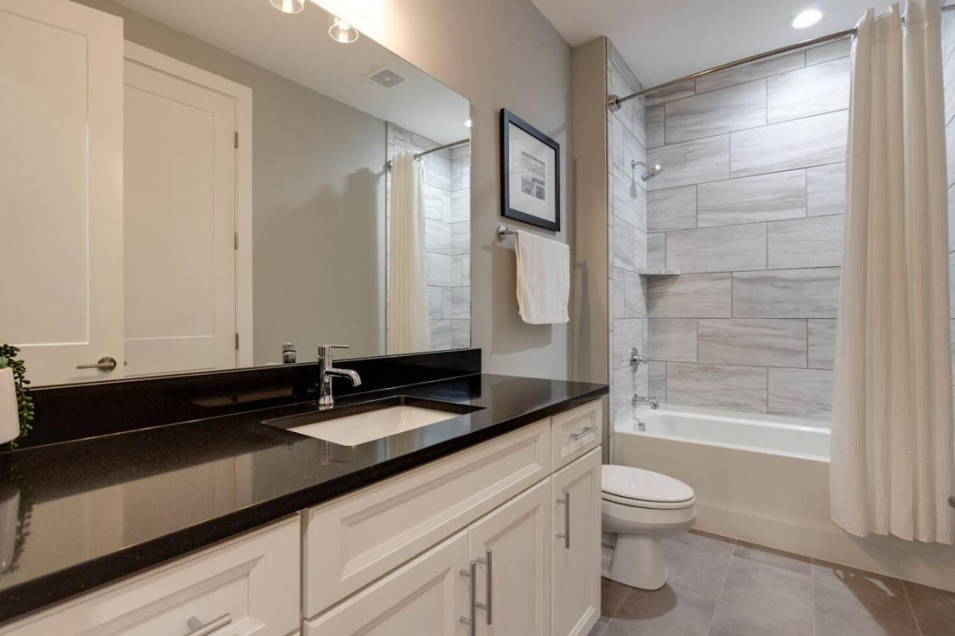Holiday home Luxury Downtown Townhome Elevated Skyline Views