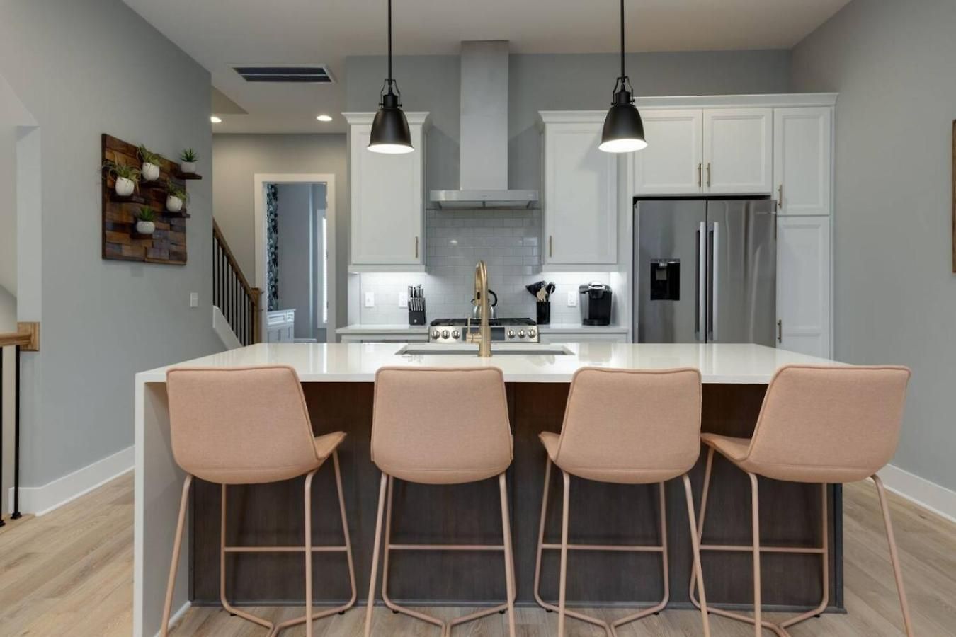 Luxury Downtown Townhome Elevated Skyline Views * Nashville