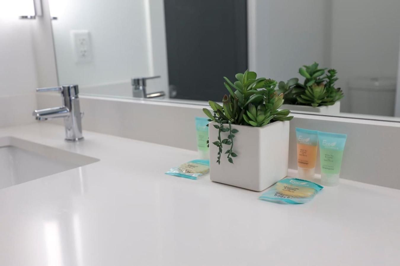 Holiday home Minutes To Broadway Luxurious Gated Townhome