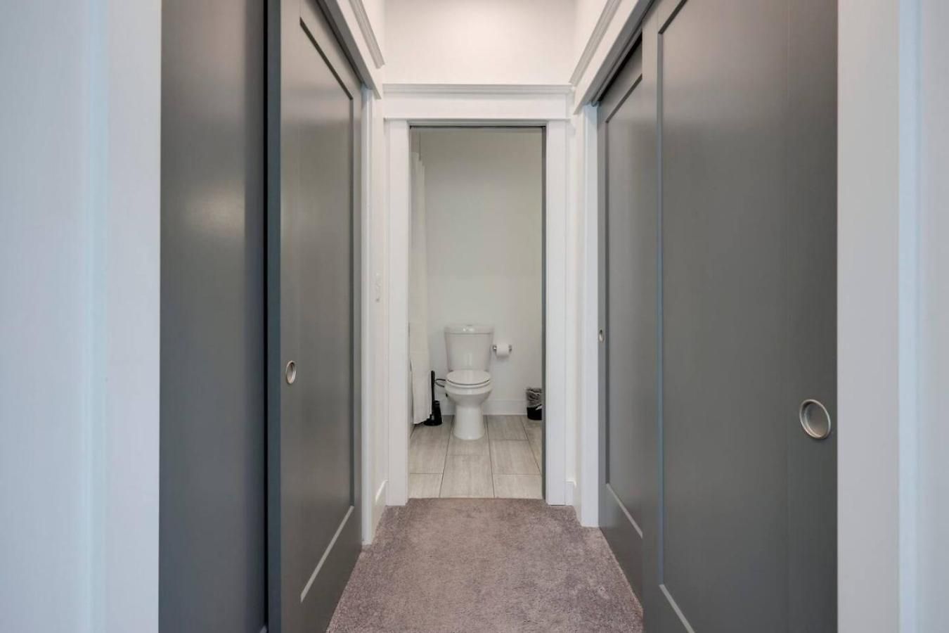 Holiday home Minutes To Broadway Luxurious Gated Townhome Nashville