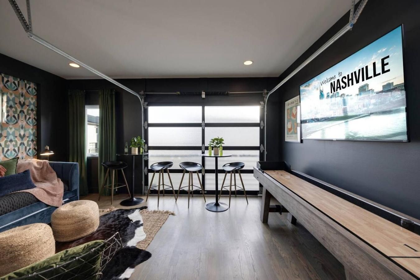 Stunning West End Walkable Area Holiday home Nashville