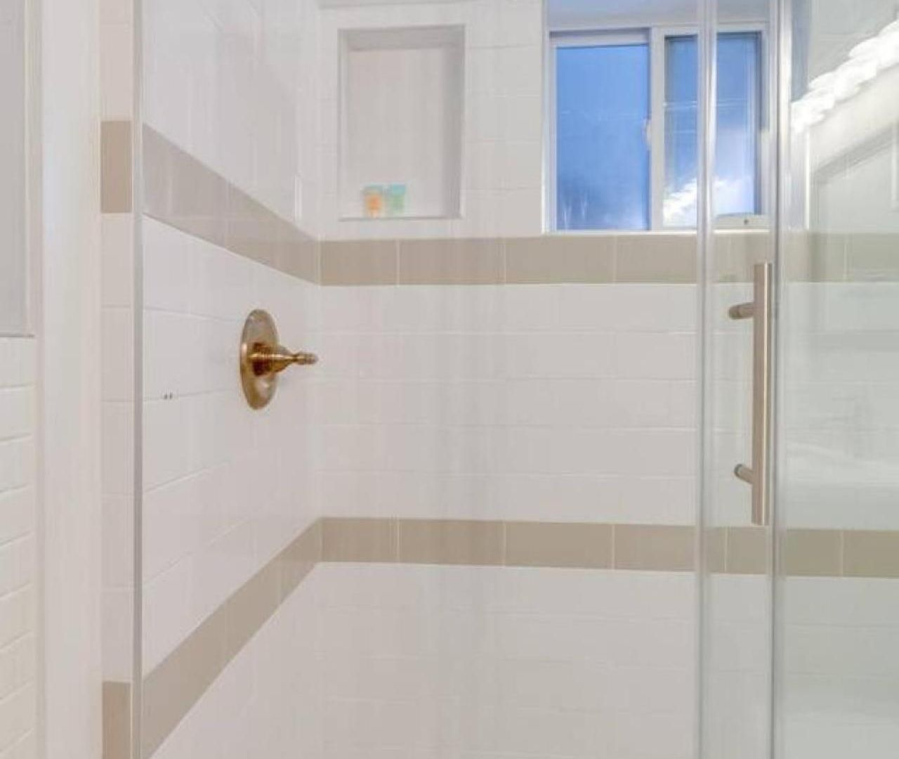 Music Charmer Tons Of Beds Thirty Day Minimum Holiday home