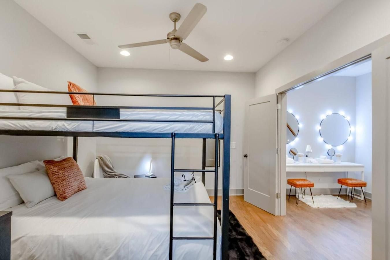Music Finest In Edgehill 2500 Square Feet * Nashville
