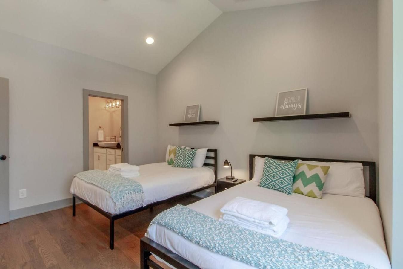 Music Finest In Edgehill 2500 Square Feet Holiday home