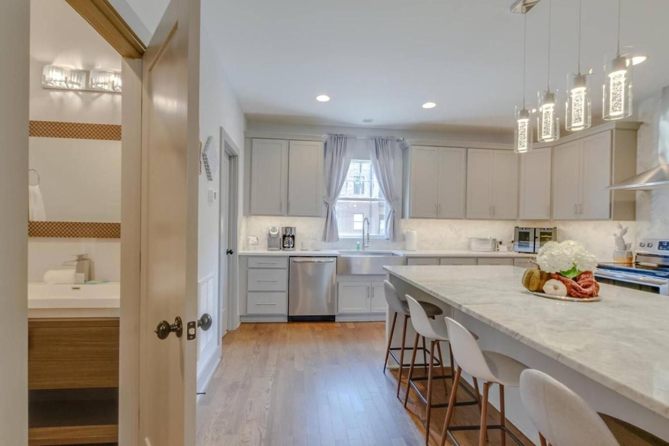 Holiday home Music Finest In Edgehill 2500 Square Feet