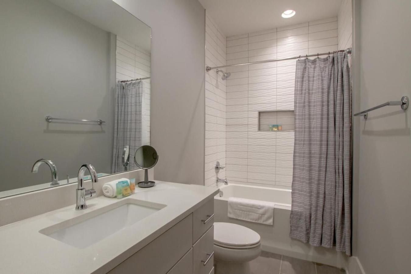 Holiday home Large Impressive Townhome Private Viewing Terrace
