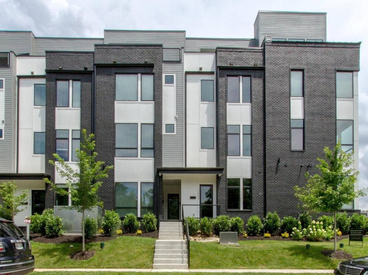 Holiday home Large Impressive Townhome Private Viewing Terrace
