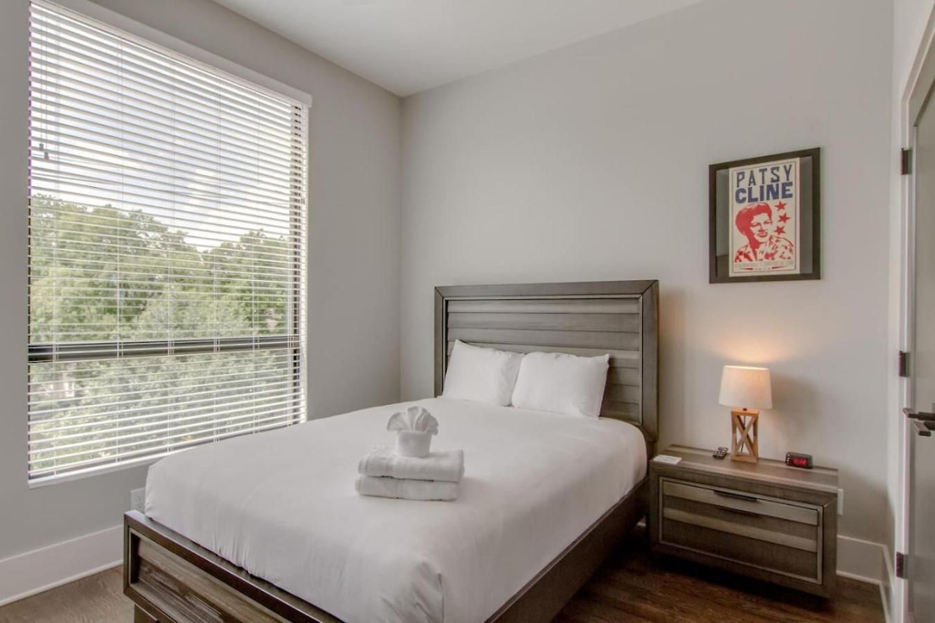 Large Impressive Townhome Private Viewing Terrace Holiday home Nashville