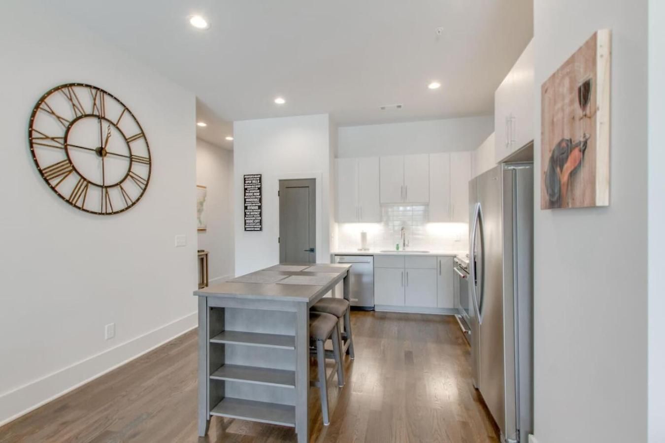 Holiday home Large Impressive Townhome Private Viewing Terrace
