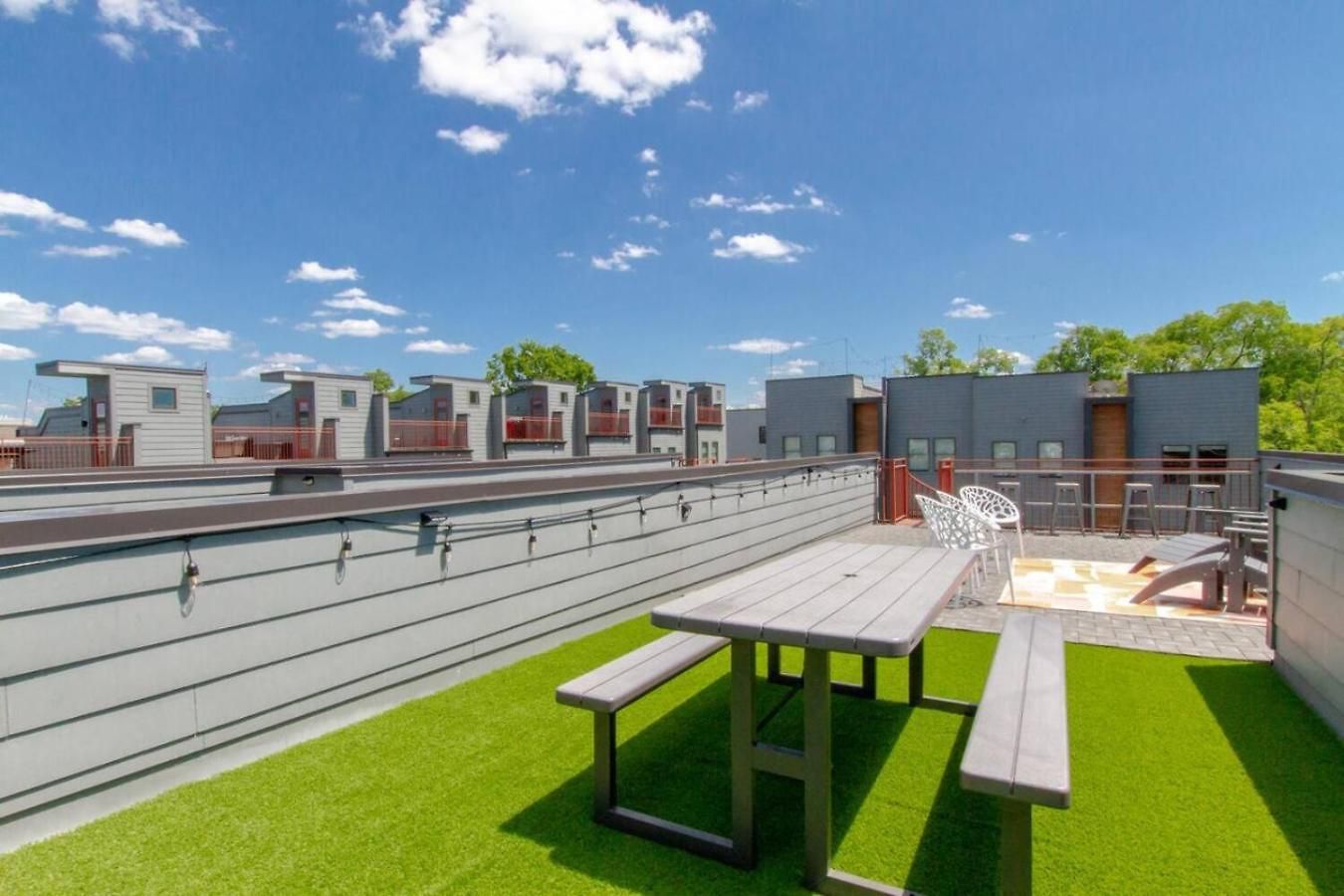 Music Hangout With Rooftop Views And Game * Nashville