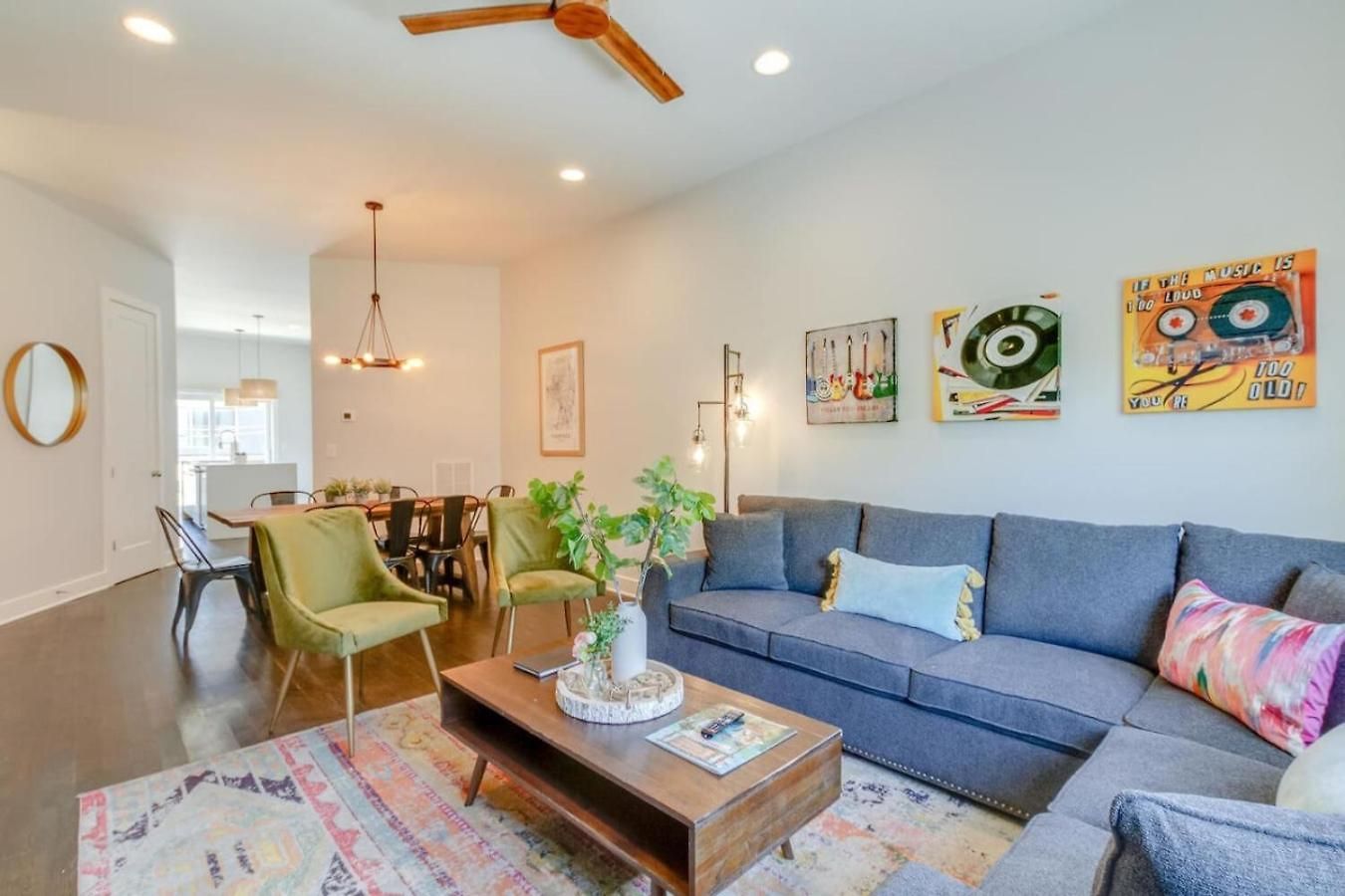 Music Hangout With Rooftop Views And Game Holiday home