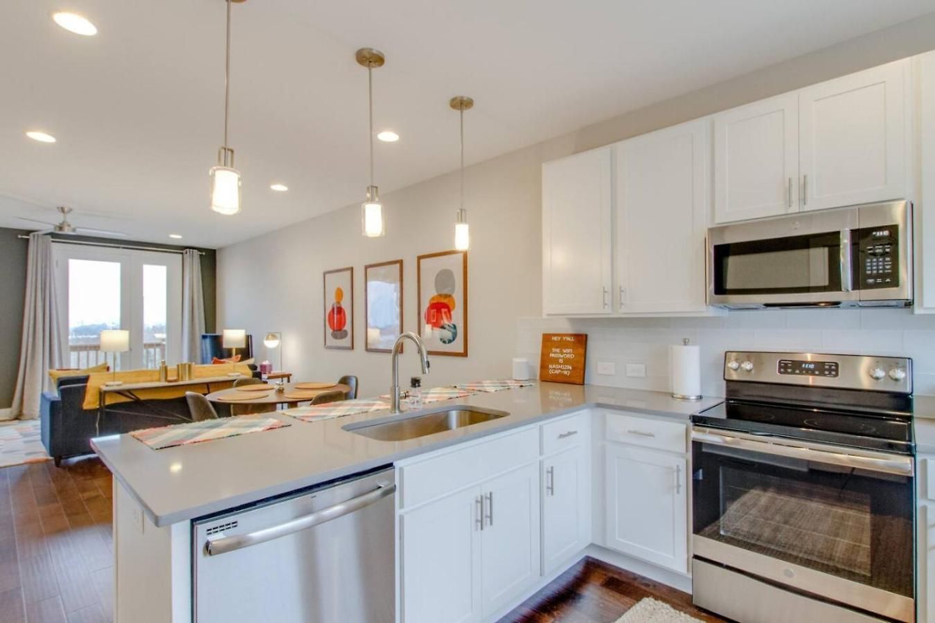 Holiday home Skyline Views Romantic Fun Downtown Location *