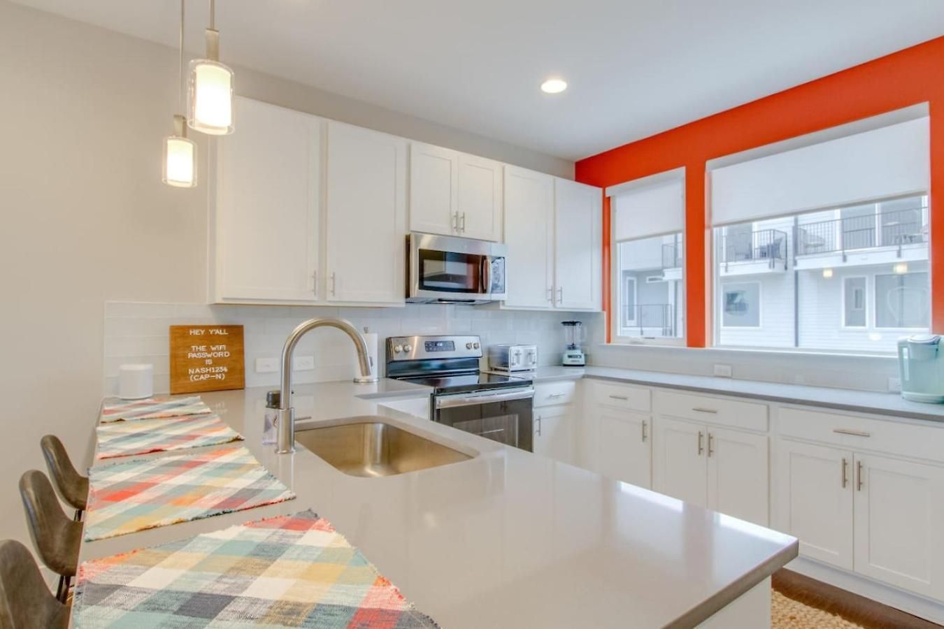 Skyline Views Romantic Fun Downtown Location Holiday home