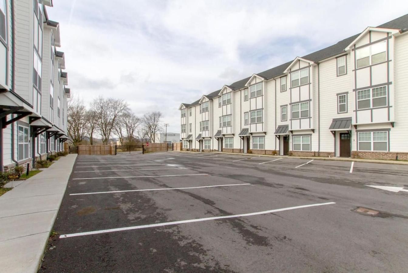 Holiday home Minutes To Broadway Stunning Townhome