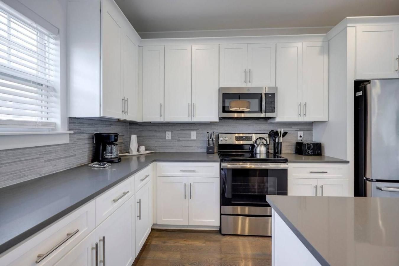 Holiday home Minutes To Broadway Stunning Townhome *