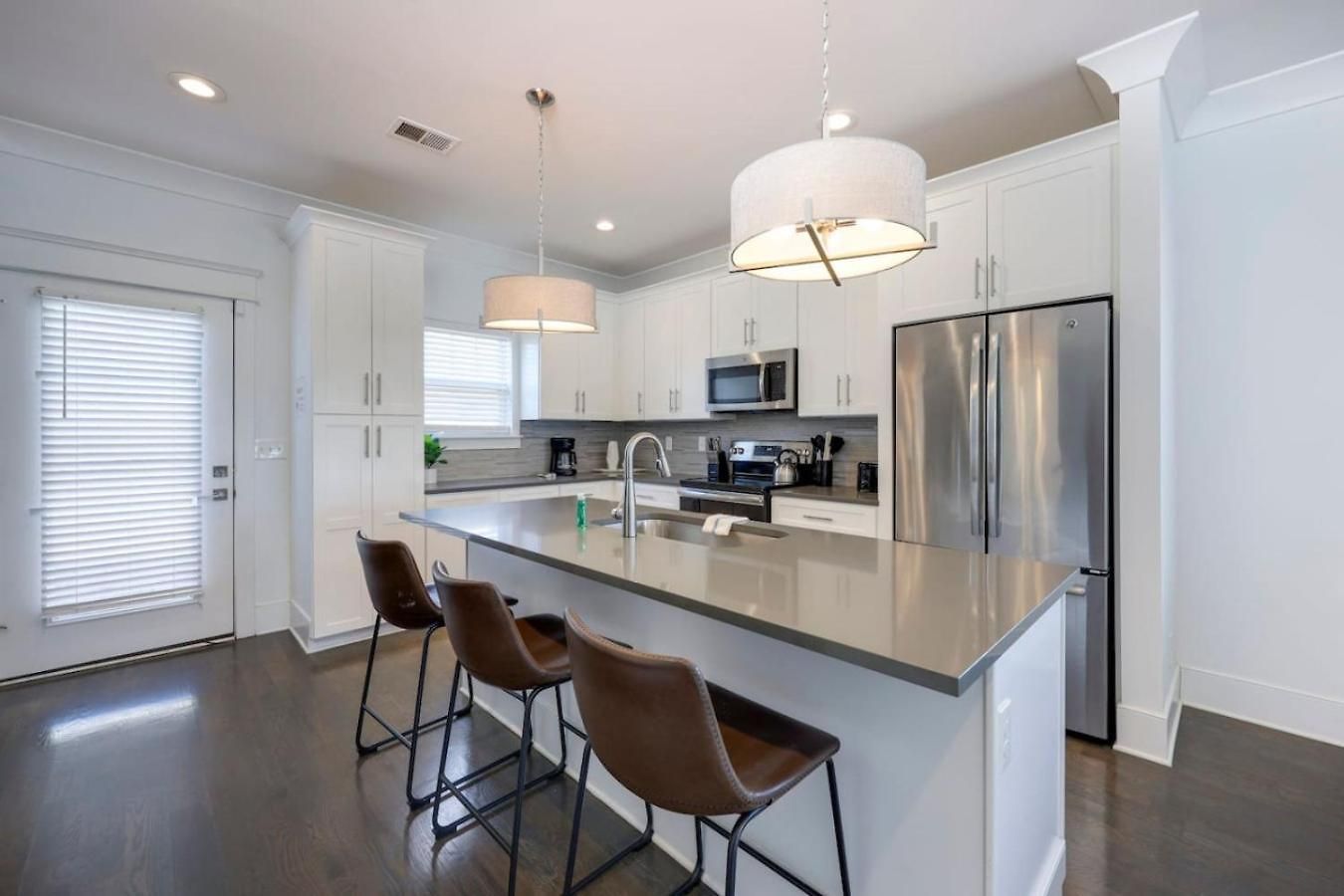 Holiday home Minutes To Broadway Stunning Townhome