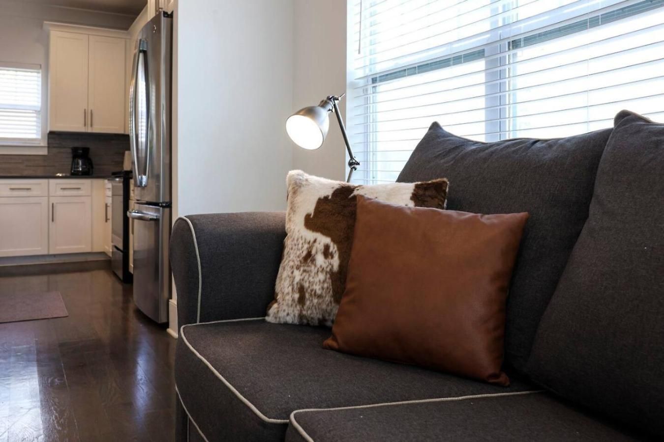 Holiday home Minutes To Broadway Stunning Townhome Nashville