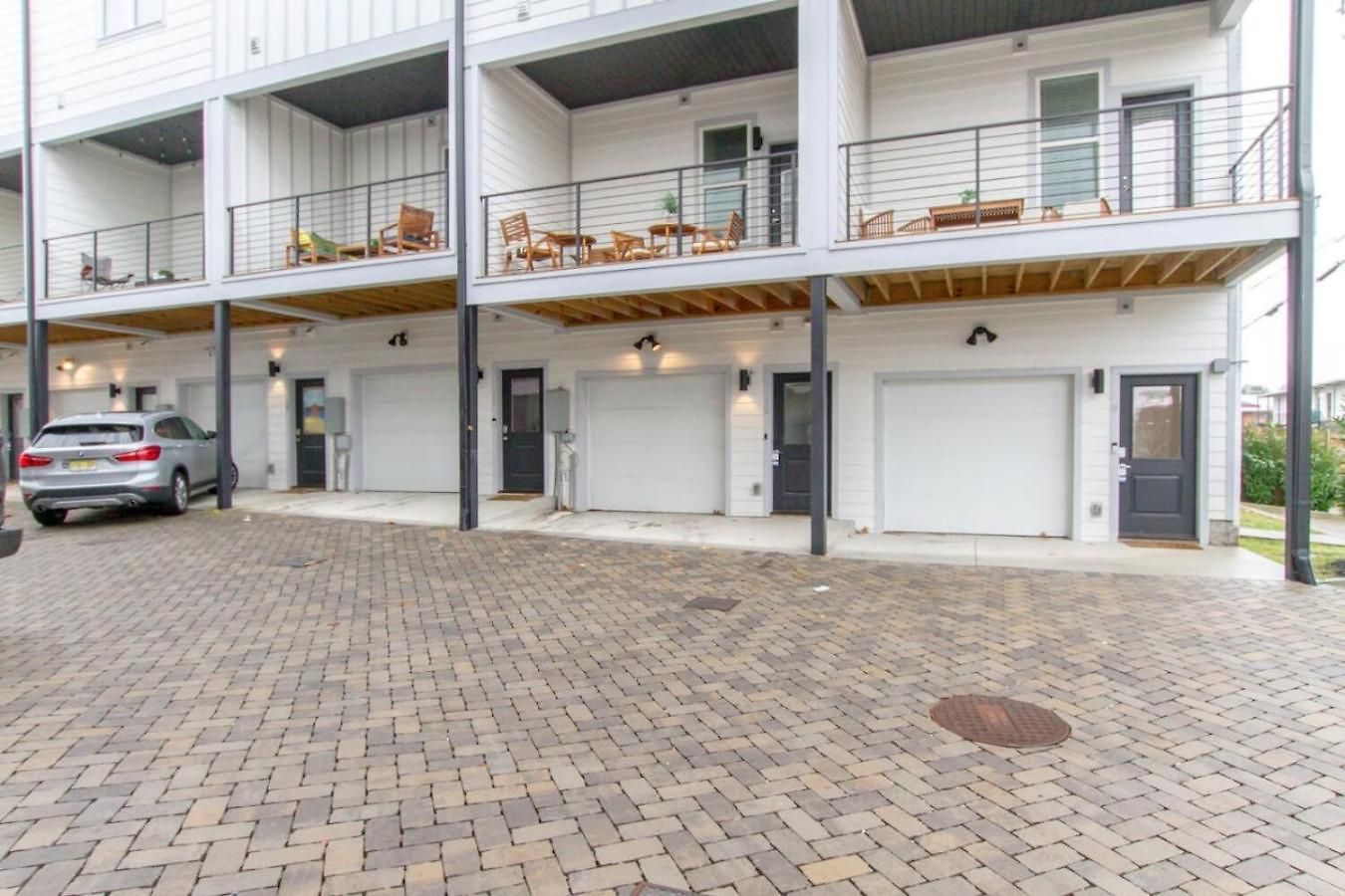 Stylish Luxury Private Rooftop Space Hillsboro
