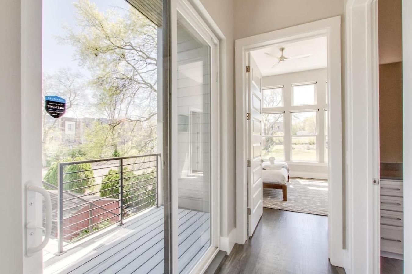 Spacious Gulch Retreat Super Skyline Views * Nashville