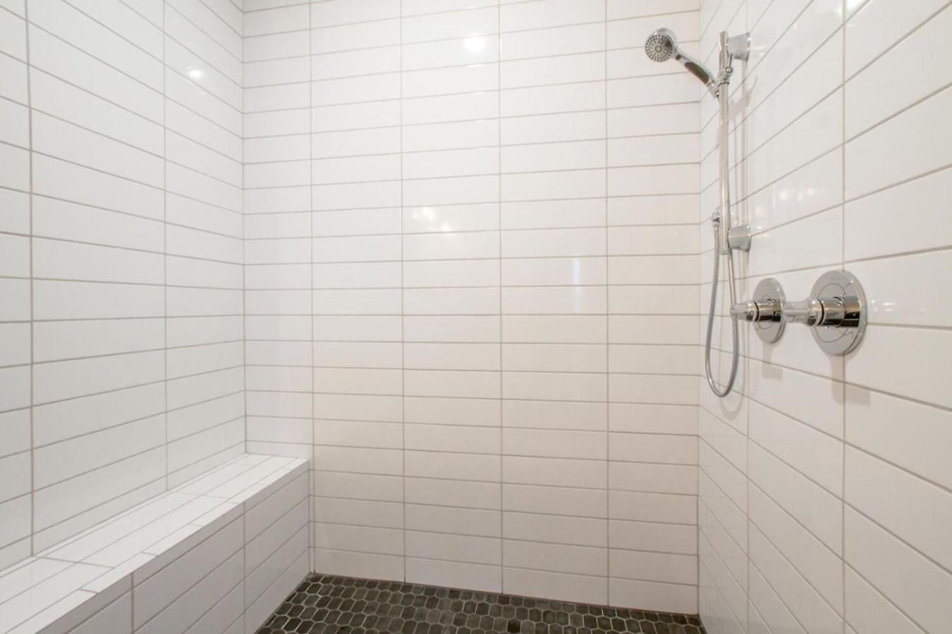 Stylish Luxury Private Rooftop Space Hillsboro Holiday home *