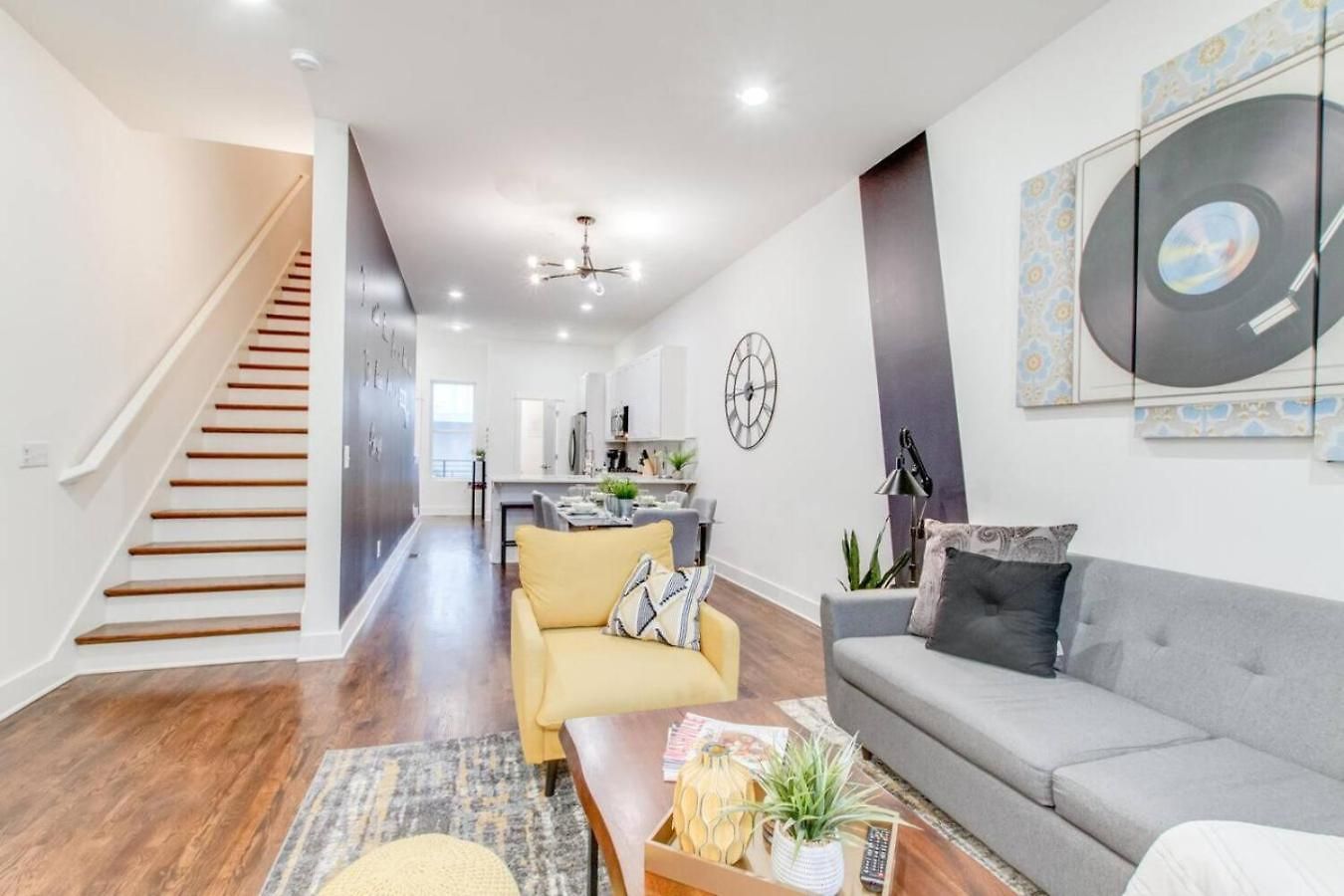 Stylish Luxury Private Rooftop Space Hillsboro Holiday home *