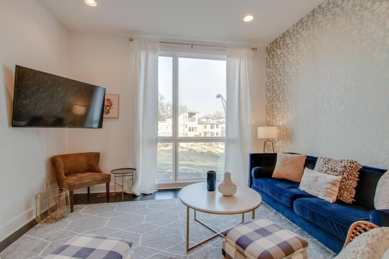 Holiday home Spacious And Sleek Amazing Location Patio Space