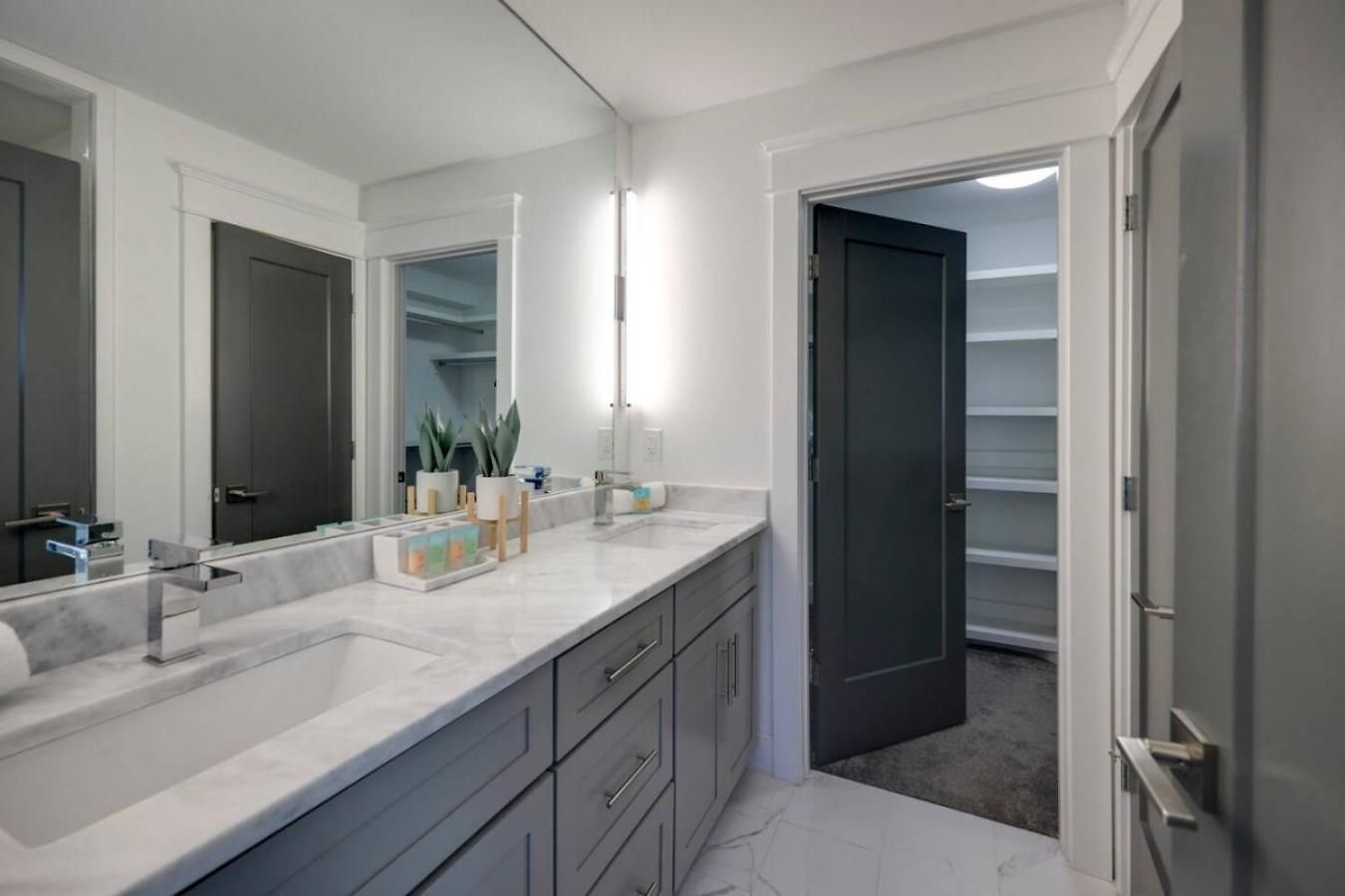 Holiday home Luxurious Townhome Music Group Retreat