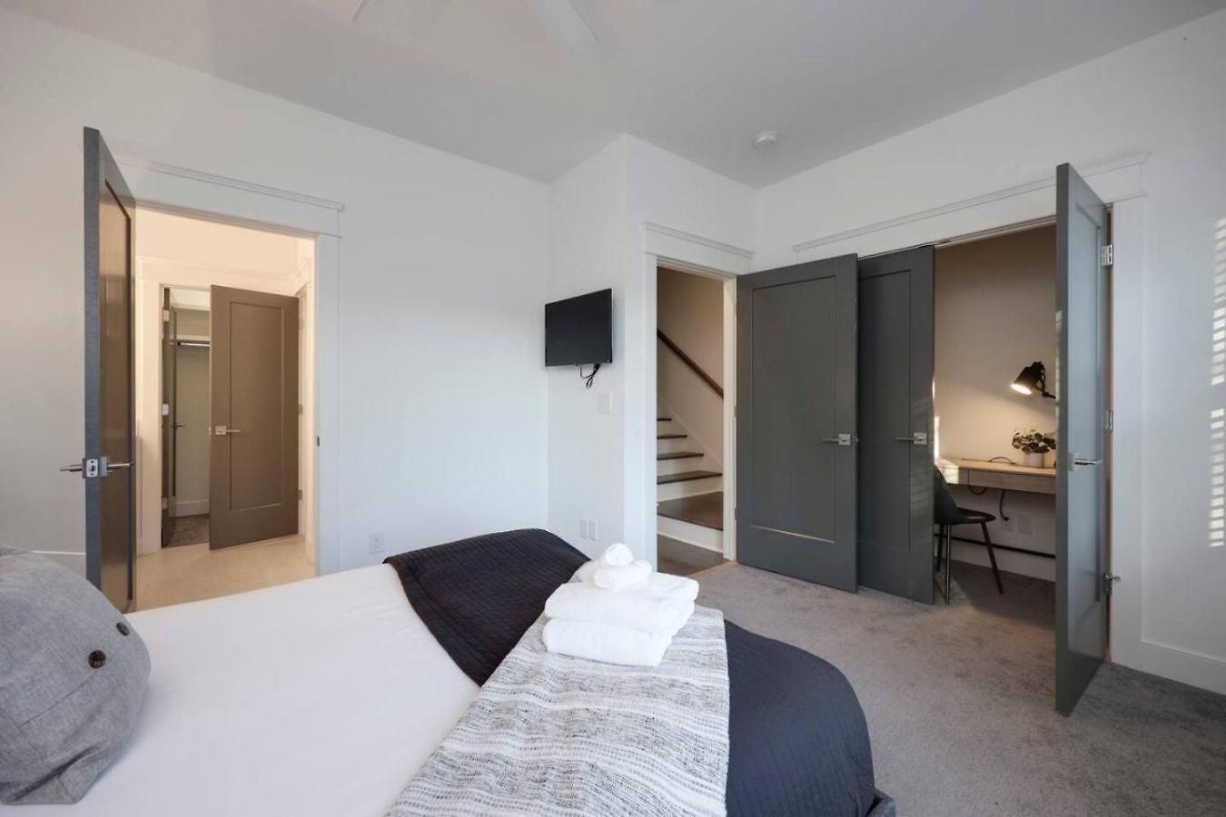 Holiday home Luxurious Townhome Music Group Retreat *