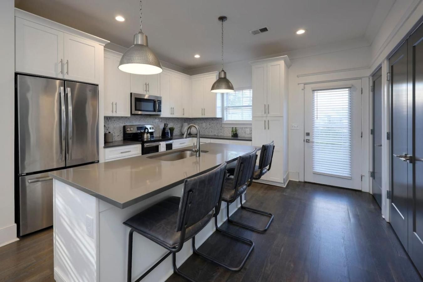 Luxurious Townhome Music Group Retreat Holiday home *