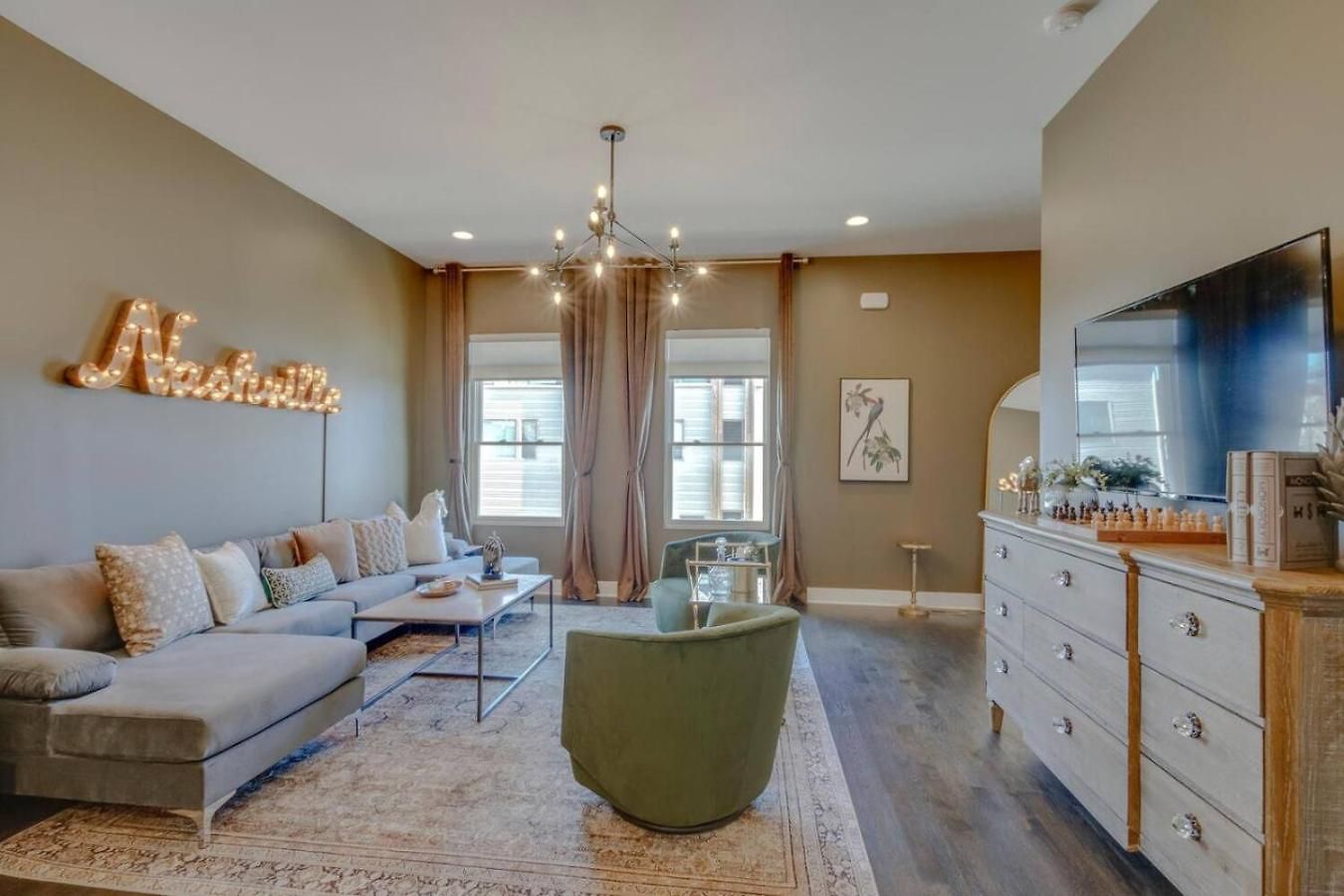 Holiday home Modern Townhome With Gorgeous Patio Space