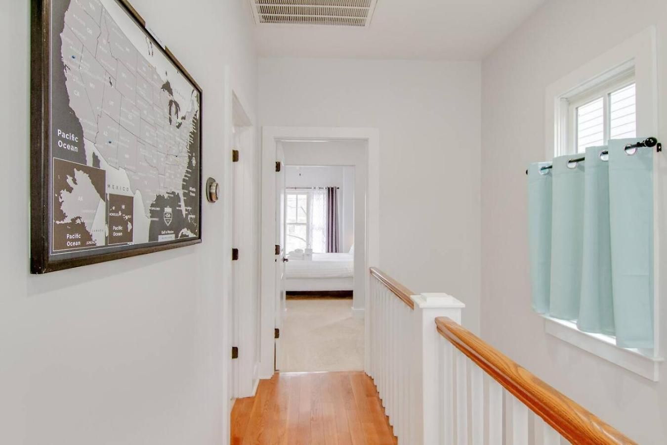 Vibrant Trendy Two Bedroom Near Marathon Village Nashville
