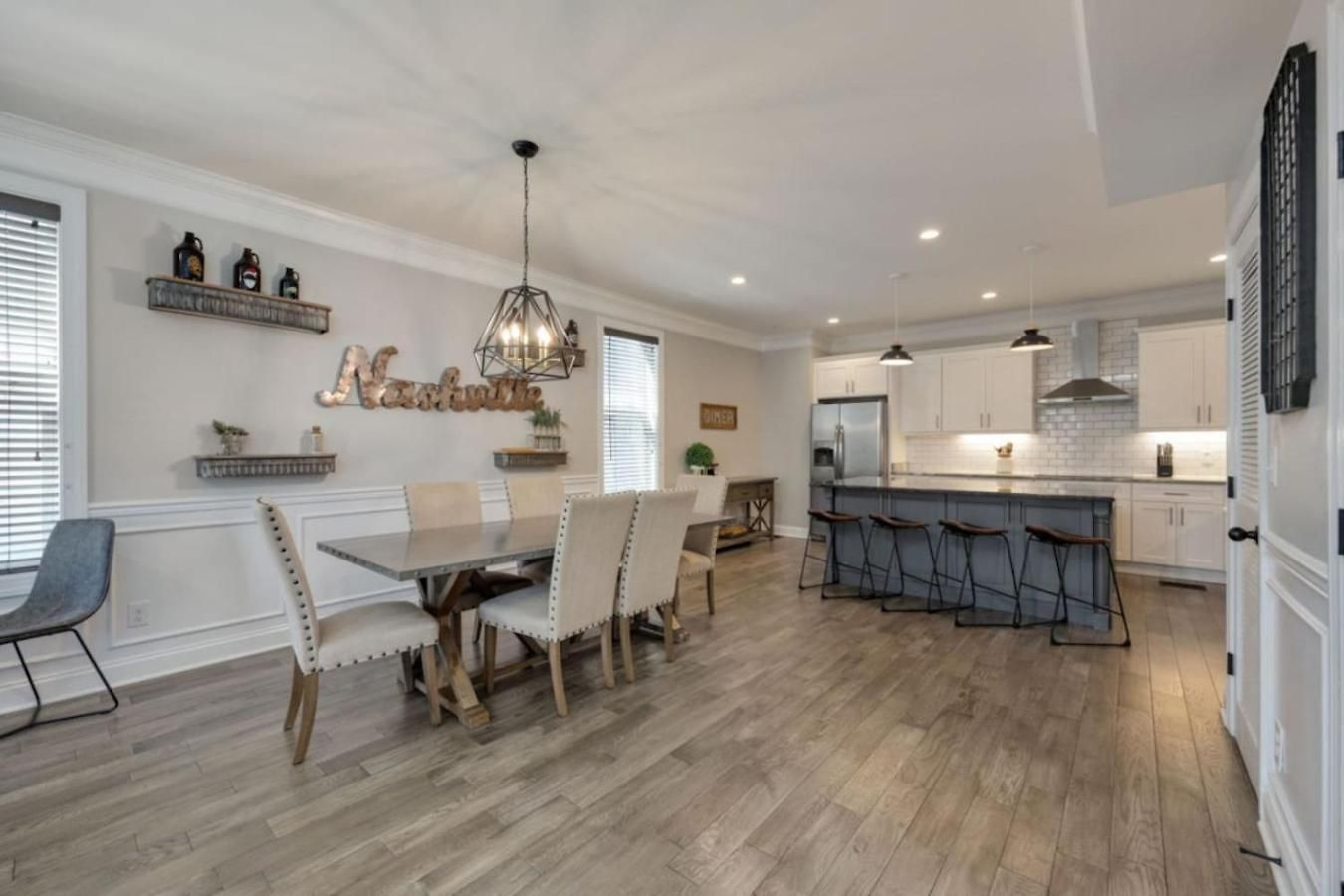 The Archer Three Bedroom Three And A Half Bath Music Row And Gulch Luxury Holiday home *