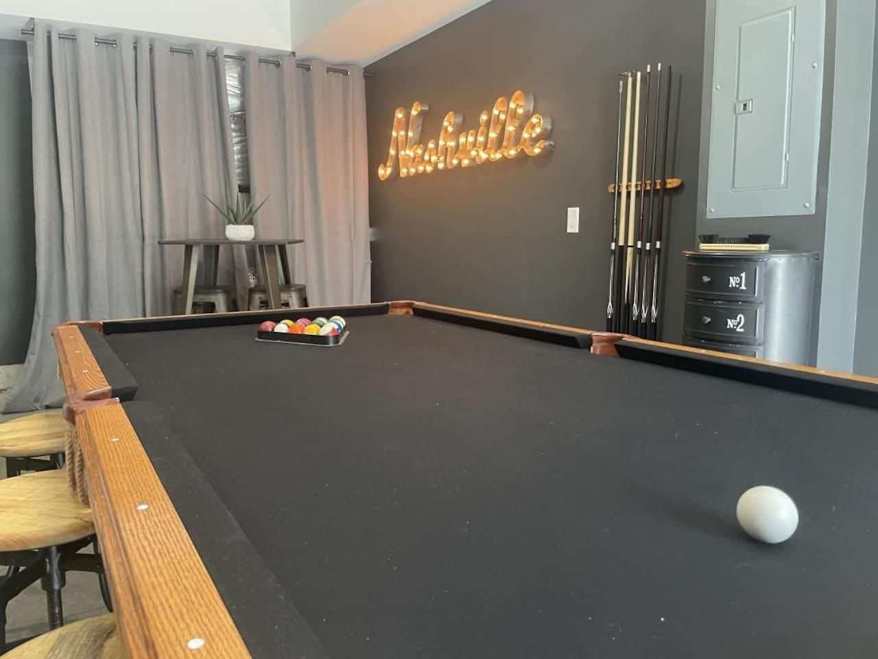 Holiday home North Hideaway- Game Room- Spacious