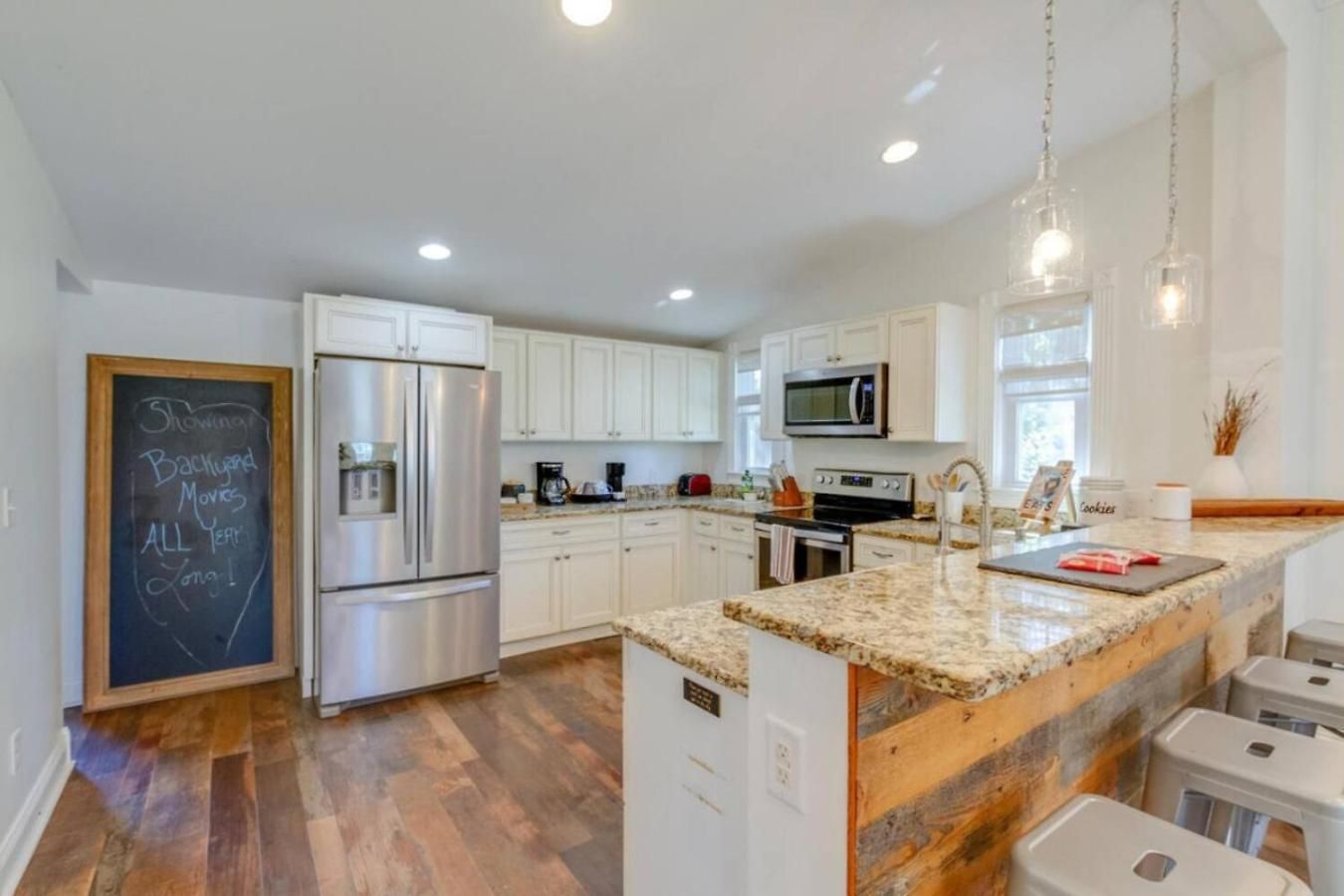 Holiday home East Nash Enclave Movie Private Yard Nashville