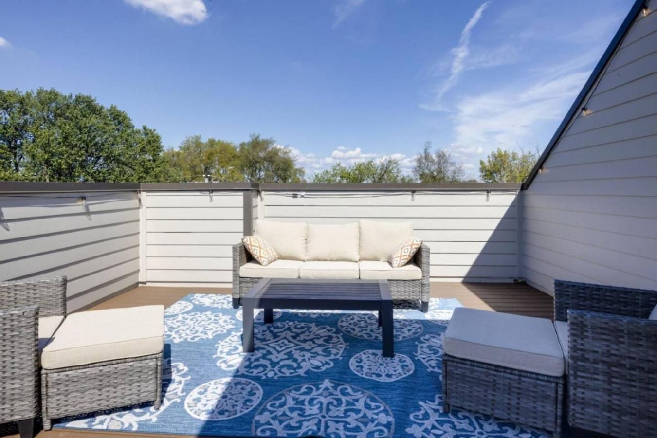 The Ryman 4 Bedroom Haven With Scenic Rooftop Nashville